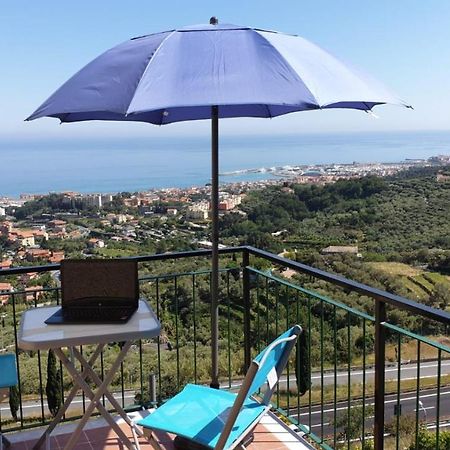 B&B Tra Cielo E Mare Pietra Ligure Kültér fotó