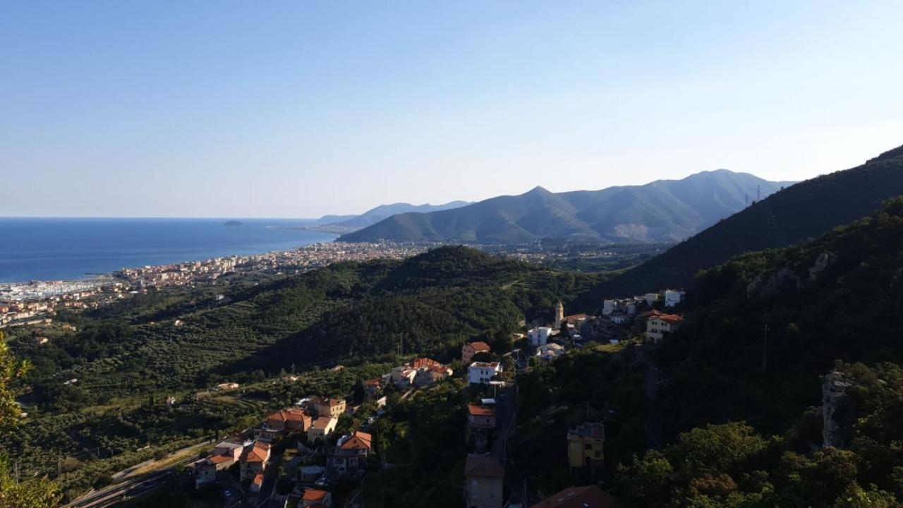 B&B Tra Cielo E Mare Pietra Ligure Kültér fotó